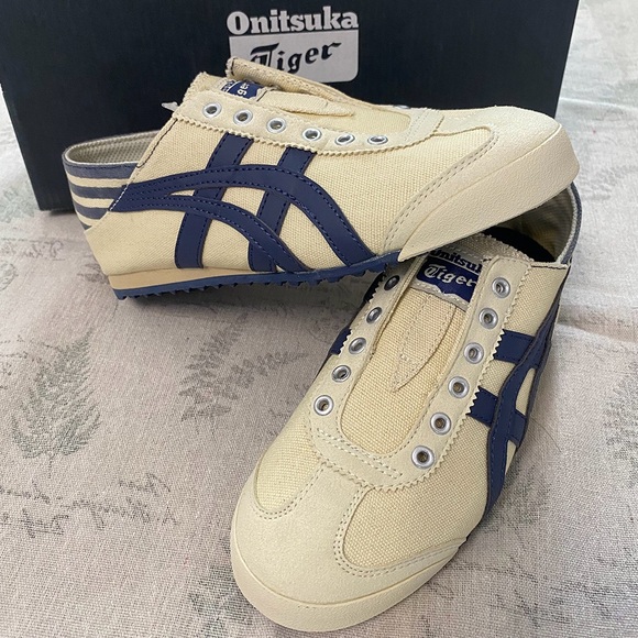 Onitsuka Tiger Mexico 66 Slip On Fabric Flat Sneakers Natural/Navy - Picture 1 of 7